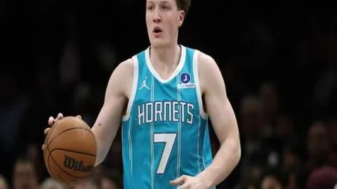 国足客场迎战挑战，部分球员恐缺席澳大利亚之行。